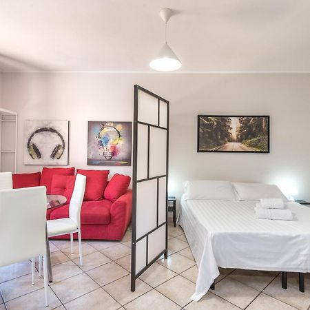 Travelershome Ciampino Suite Exterior foto